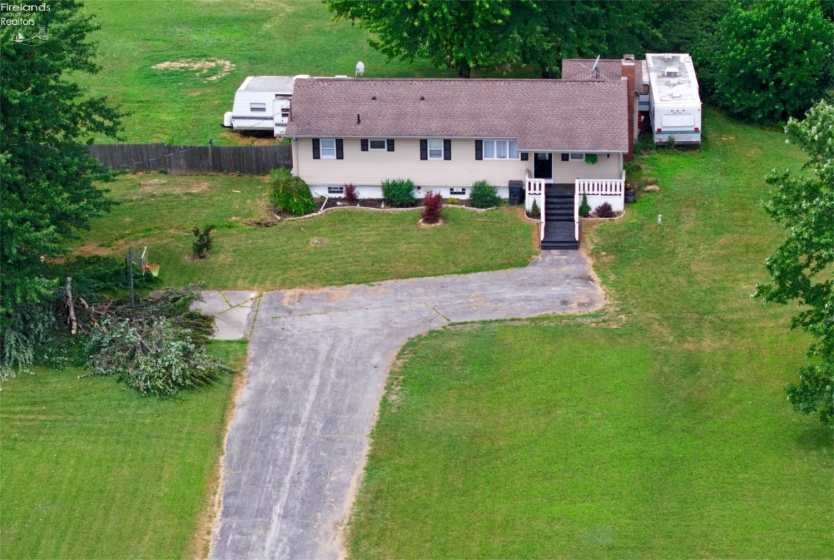 9717 Hayes Avenue, Sandusky, 44870, 3 Bedrooms Bedrooms, ,2 BathroomsBathrooms,Residential,For Sale,Hayes,20262786