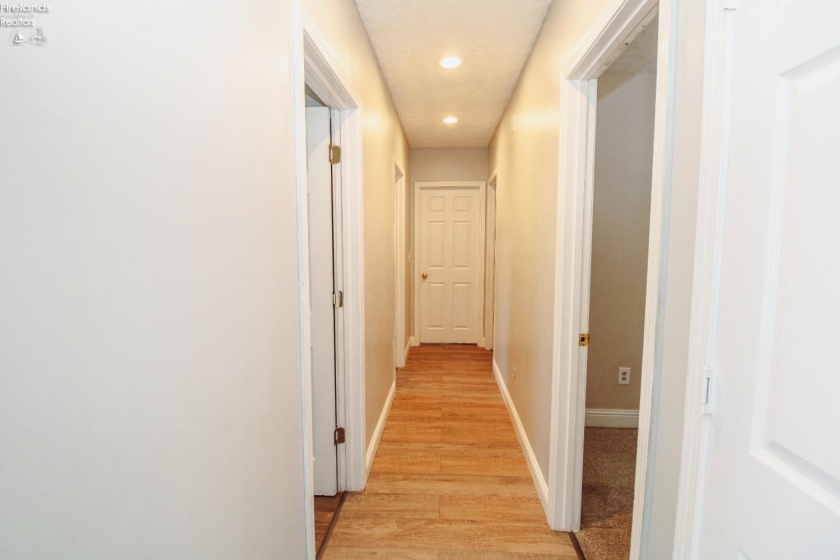 9717 Hayes Avenue, Sandusky, 44870, 3 Bedrooms Bedrooms, ,2 BathroomsBathrooms,Residential,For Sale,Hayes,20262786