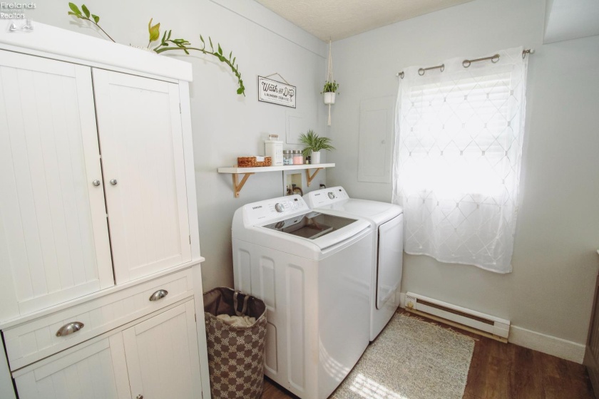 9717 Hayes Avenue, Sandusky, 44870, 3 Bedrooms Bedrooms, ,2 BathroomsBathrooms,Residential,For Sale,Hayes,20262786