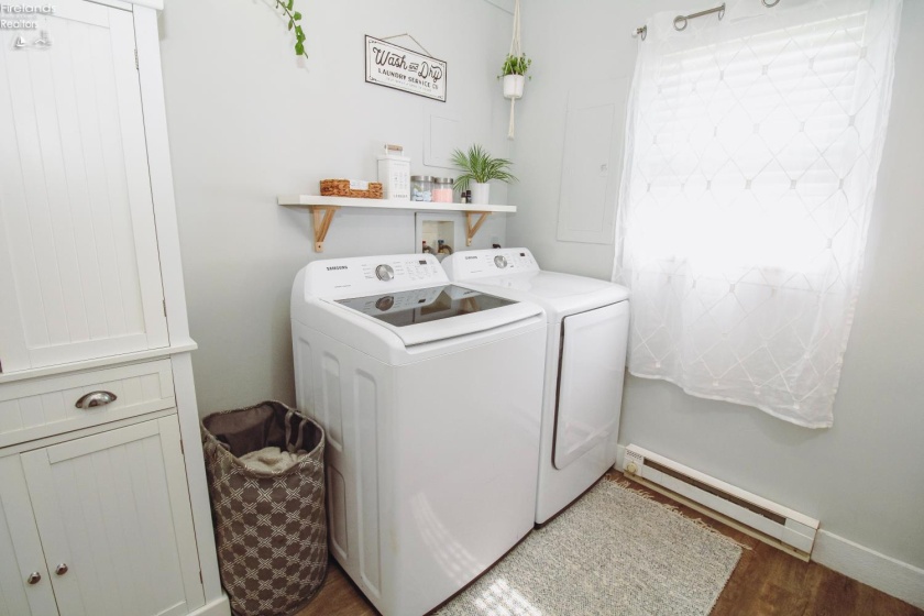 9717 Hayes Avenue, Sandusky, 44870, 3 Bedrooms Bedrooms, ,2 BathroomsBathrooms,Residential,For Sale,Hayes,20262786