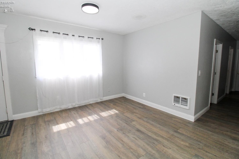 9717 Hayes Avenue, Sandusky, 44870, 3 Bedrooms Bedrooms, ,2 BathroomsBathrooms,Residential,For Sale,Hayes,20262786