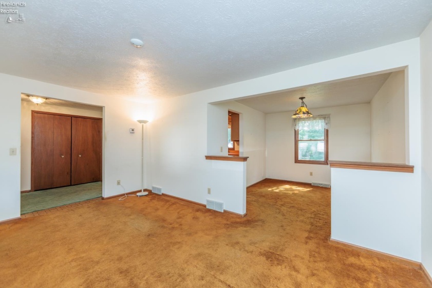 711 Arlington Drive, Vermilion, 44089, 3 Bedrooms Bedrooms, ,3 BathroomsBathrooms,Residential,For Sale,Arlington,20262795