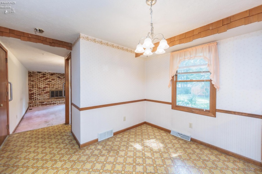711 Arlington Drive, Vermilion, 44089, 3 Bedrooms Bedrooms, ,3 BathroomsBathrooms,Residential,For Sale,Arlington,20262795