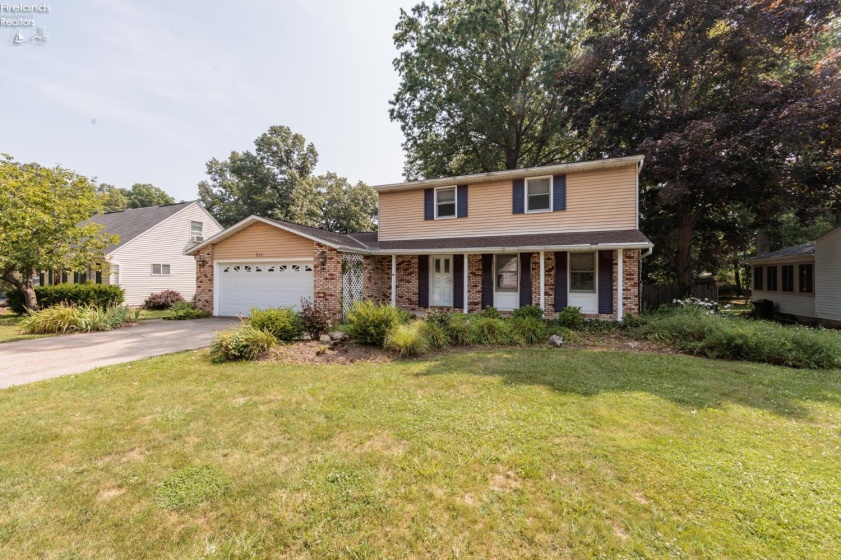 711 Arlington Drive, Vermilion, 44089, 3 Bedrooms Bedrooms, ,3 BathroomsBathrooms,Residential,For Sale,Arlington,20262795