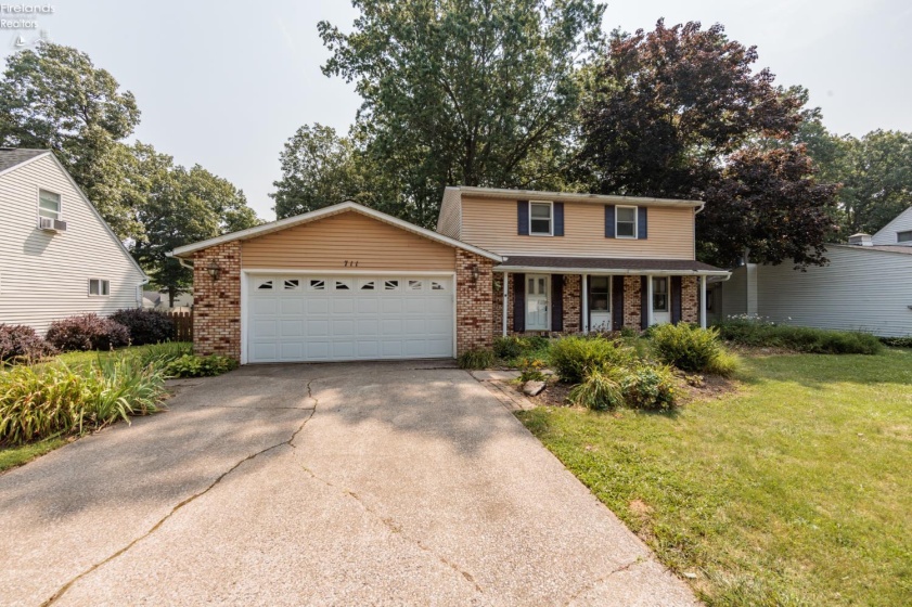711 Arlington Drive, Vermilion, 44089, 3 Bedrooms Bedrooms, ,3 BathroomsBathrooms,Residential,For Sale,Arlington,20262795