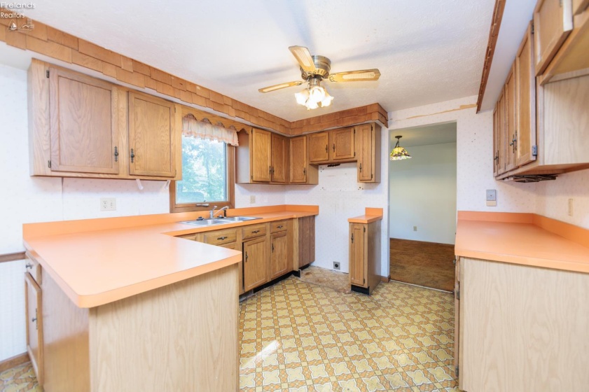 711 Arlington Drive, Vermilion, 44089, 3 Bedrooms Bedrooms, ,3 BathroomsBathrooms,Residential,For Sale,Arlington,20262795