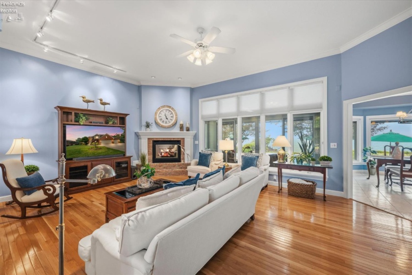 1705 Lands End Drive, Huron, 44839, 4 Bedrooms Bedrooms, ,5 BathroomsBathrooms,Residential,For Sale,Lands End,20262818