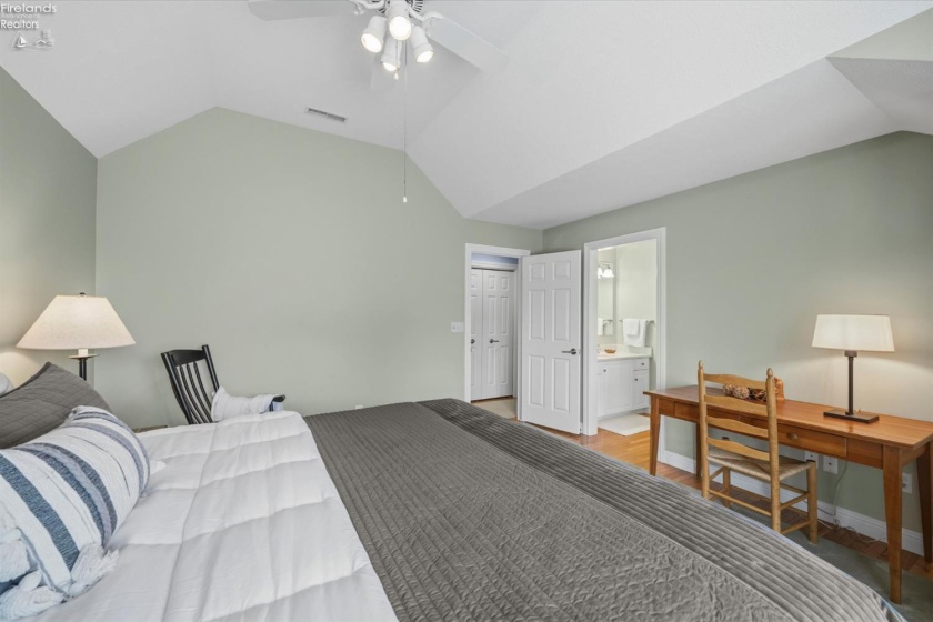 1705 Lands End Drive, Huron, 44839, 4 Bedrooms Bedrooms, ,5 BathroomsBathrooms,Residential,For Sale,Lands End,20262818