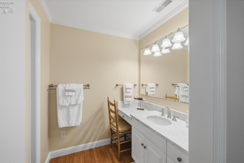 1705 Lands End Drive, Huron, 44839, 4 Bedrooms Bedrooms, ,5 BathroomsBathrooms,Residential,For Sale,Lands End,20262818