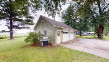 20938 Johnson Street, Williston, 43468, 3 Bedrooms Bedrooms, ,2 BathroomsBathrooms,Residential,For Sale,Johnson,20262819