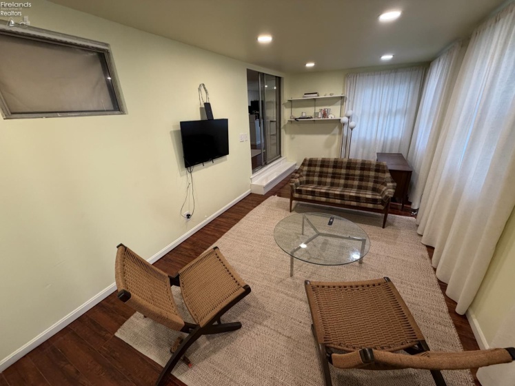 8786 North Shore Boulevard, Marblehead, 43440, 2 Bedrooms Bedrooms, ,1 BathroomBathrooms,Residential,For Sale,North Shore,20262826