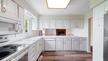 24665 State Route 579, Millbury, 43447, 3 Bedrooms Bedrooms, ,2 BathroomsBathrooms,Residential,For Sale,State Route 579,20262758