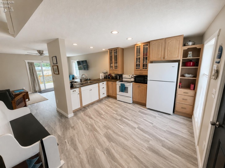 190 Anchor, Middle Bass Island, 43446, 2 Bedrooms Bedrooms, ,2 BathroomsBathrooms,Residential,For Sale,Anchor,20262798