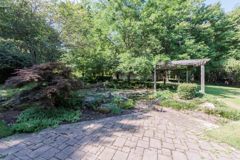 7588 Rice Road, Amherst, 44001, 5 Bedrooms Bedrooms, ,3 BathroomsBathrooms,Residential,For Sale,Rice,20262811