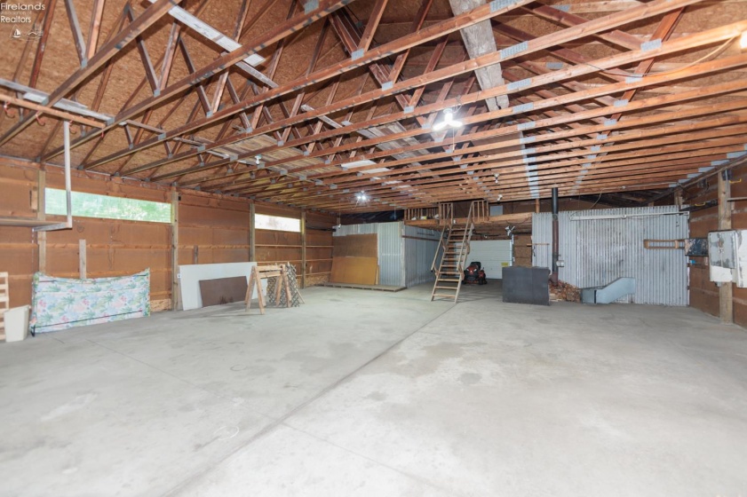 7588 Rice Road, Amherst, 44001, 5 Bedrooms Bedrooms, ,3 BathroomsBathrooms,Residential,For Sale,Rice,20262811