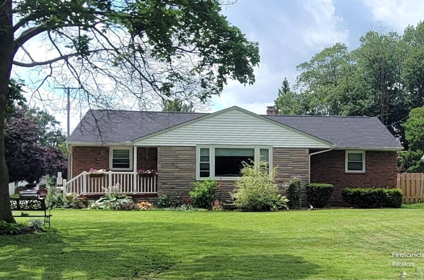 3907 Columbus Avenue, Sandusky, 44870, 3 Bedrooms Bedrooms, ,1 BathroomBathrooms,Residential,For Sale,Columbus,20262452