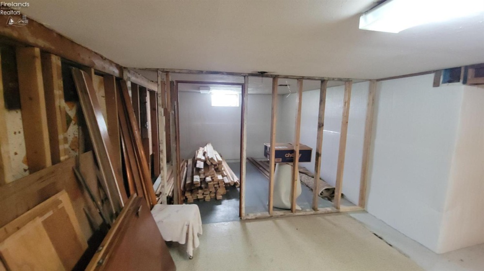 3907 Columbus Avenue, Sandusky, 44870, 3 Bedrooms Bedrooms, ,1 BathroomBathrooms,Residential,For Sale,Columbus,20262452