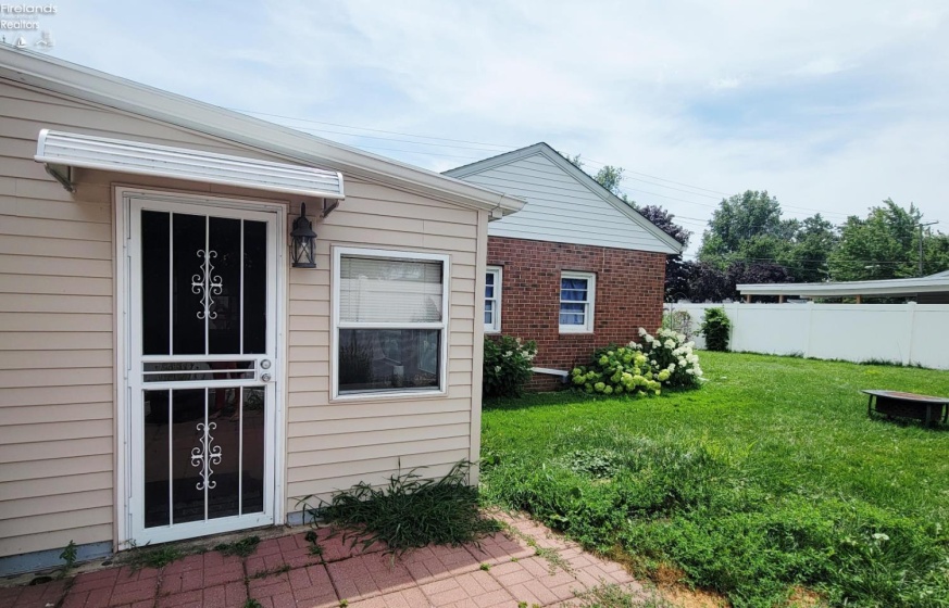 3907 Columbus Avenue, Sandusky, 44870, 3 Bedrooms Bedrooms, ,1 BathroomBathrooms,Residential,For Sale,Columbus,20262452