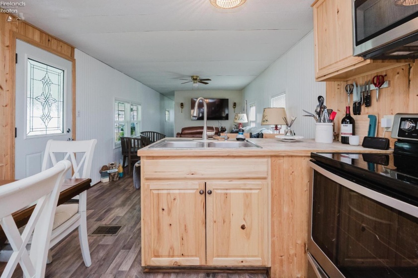 1600 Buck Road, Marblehead, 43440, 2 Bedrooms Bedrooms, ,1 BathroomBathrooms,Residential,For Sale,Buck,20262799