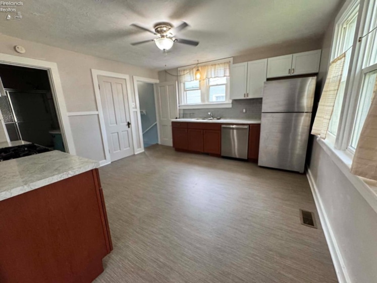 1504 Fifth Street, Sandusky, 44870, 3 Bedrooms Bedrooms, ,2 BathroomsBathrooms,Residential,For Sale,Fifth,20262803