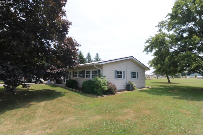 28 Elmwood Drive, Greenwich, 44837, 3 Bedrooms Bedrooms, ,2 BathroomsBathrooms,Residential,For Sale,Elmwood,20262836