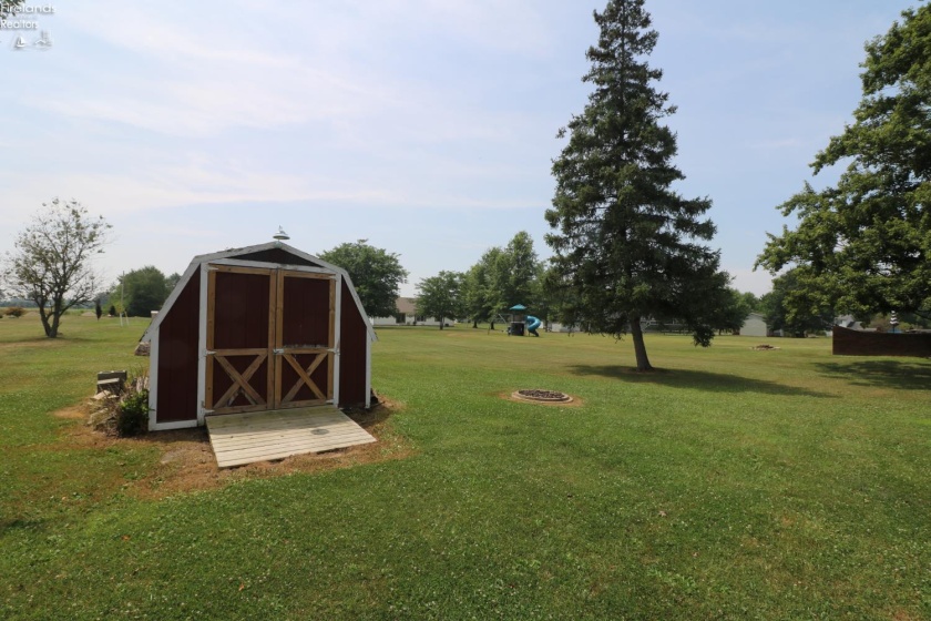 28 Elmwood Drive, Greenwich, 44837, 3 Bedrooms Bedrooms, ,2 BathroomsBathrooms,Residential,For Sale,Elmwood,20262836