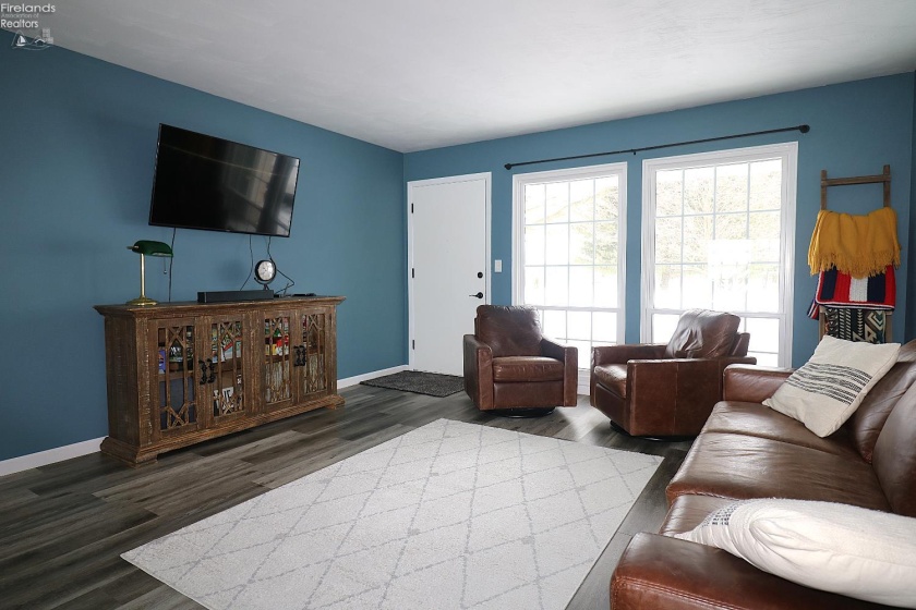 28 Elmwood Drive, Greenwich, 44837, 3 Bedrooms Bedrooms, ,2 BathroomsBathrooms,Residential,For Sale,Elmwood,20262836
