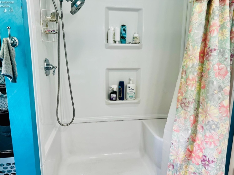 4206 Harris Road, Sandusky, 44870, 3 Bedrooms Bedrooms, ,2 BathroomsBathrooms,Residential,For Sale,Harris,20262814