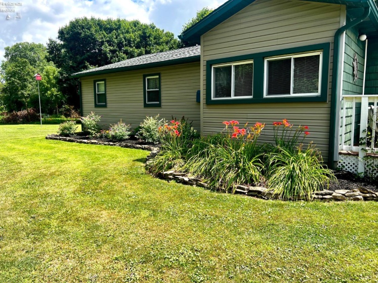 4206 Harris Road, Sandusky, 44870, 3 Bedrooms Bedrooms, ,2 BathroomsBathrooms,Residential,For Sale,Harris,20262814