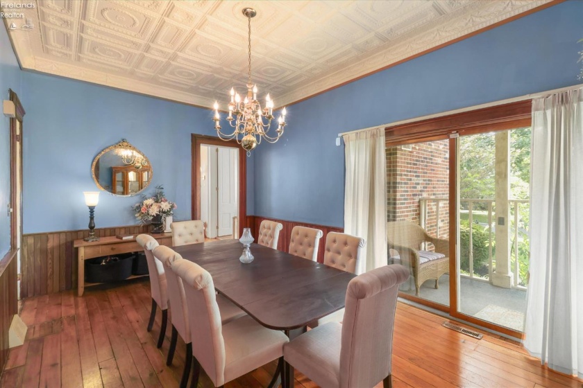 312 Monroe, Fremont, 43420, 4 Bedrooms Bedrooms, ,2 BathroomsBathrooms,Residential,For Sale,Monroe,20262644