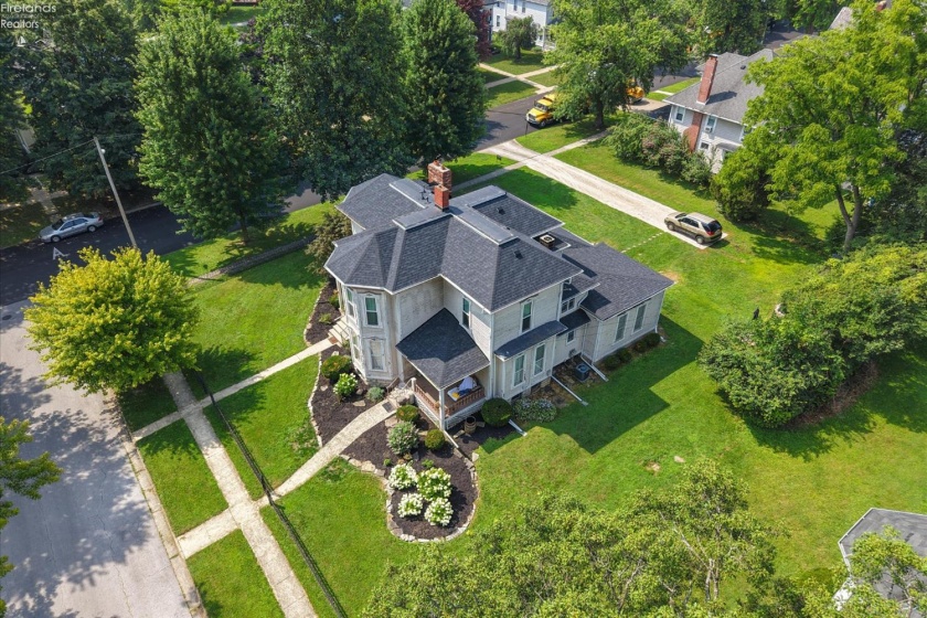 312 Monroe, Fremont, 43420, 4 Bedrooms Bedrooms, ,2 BathroomsBathrooms,Residential,For Sale,Monroe,20262644