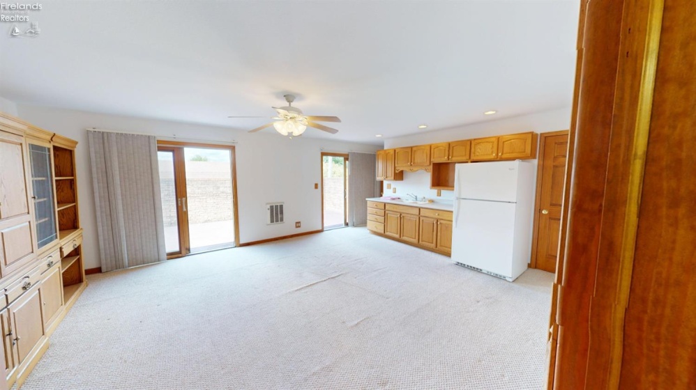 132 Wilson Avenue, Fremont, 43420, 3 Bedrooms Bedrooms, ,3 BathroomsBathrooms,Residential,For Sale,Wilson,20262738