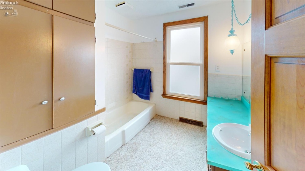 132 Wilson Avenue, Fremont, 43420, 3 Bedrooms Bedrooms, ,3 BathroomsBathrooms,Residential,For Sale,Wilson,20262738