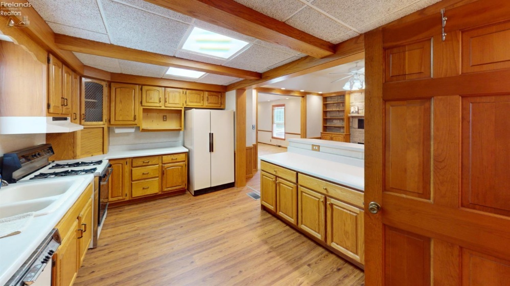 132 Wilson Avenue, Fremont, 43420, 3 Bedrooms Bedrooms, ,3 BathroomsBathrooms,Residential,For Sale,Wilson,20262738
