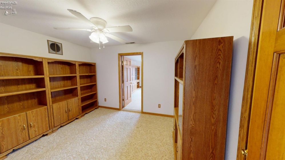 132 Wilson Avenue, Fremont, 43420, 3 Bedrooms Bedrooms, ,3 BathroomsBathrooms,Residential,For Sale,Wilson,20262738