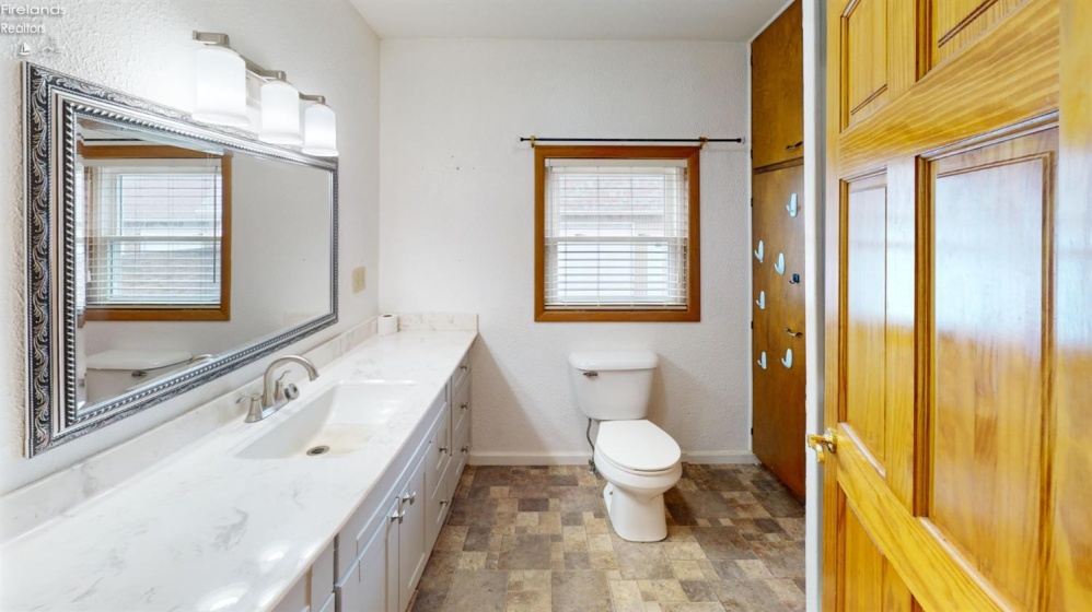 128 Wilson Avenue, Fremont, 43420, 3 Bedrooms Bedrooms, ,2 BathroomsBathrooms,Residential,For Sale,Wilson,20262744