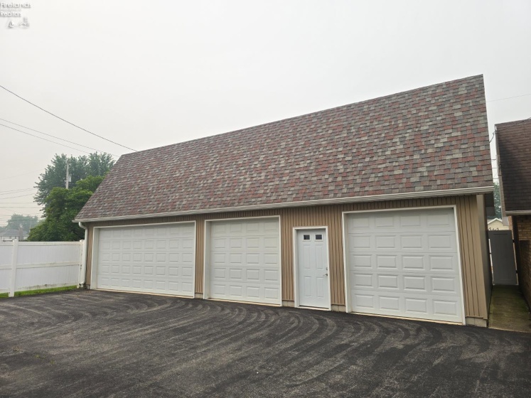 128 Wilson Avenue, Fremont, 43420, 3 Bedrooms Bedrooms, ,2 BathroomsBathrooms,Residential,For Sale,Wilson,20262744