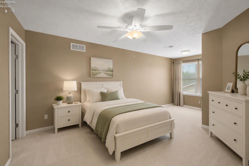 4511 Harbors Edge, Port Clinton, 43452, 4 Bedrooms Bedrooms, ,3 BathroomsBathrooms,Residential,For Sale,Harbors Edge,20262851