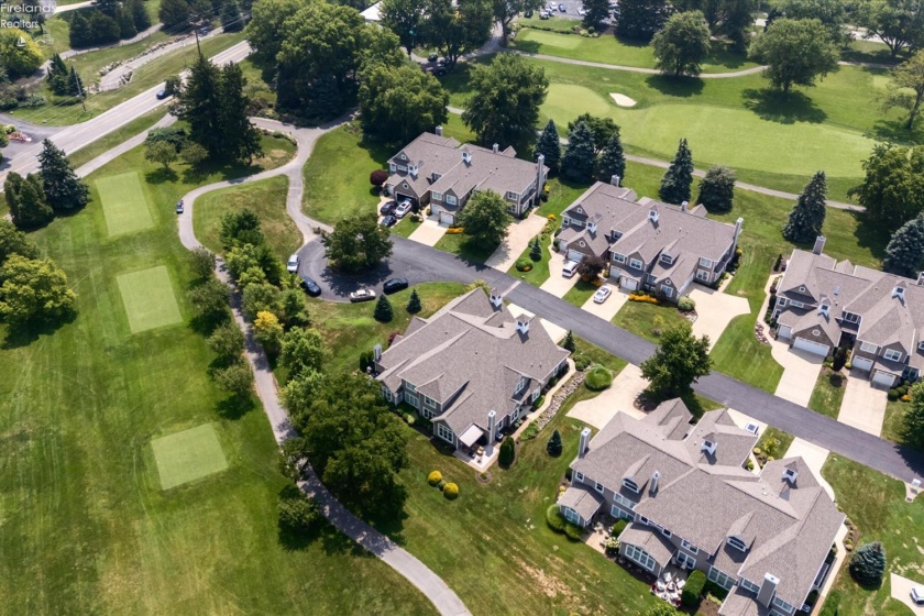 4511 Harbors Edge, Port Clinton, 43452, 4 Bedrooms Bedrooms, ,3 BathroomsBathrooms,Residential,For Sale,Harbors Edge,20262851