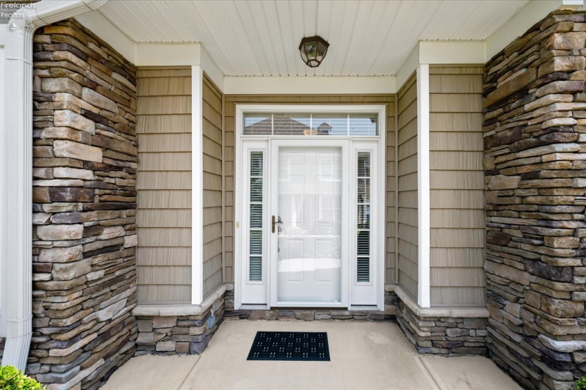 4511 Harbors Edge, Port Clinton, 43452, 4 Bedrooms Bedrooms, ,3 BathroomsBathrooms,Residential,For Sale,Harbors Edge,20262851