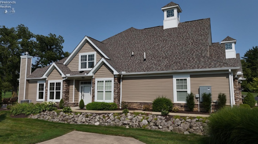 4511 Harbors Edge, Port Clinton, 43452, 4 Bedrooms Bedrooms, ,3 BathroomsBathrooms,Residential,For Sale,Harbors Edge,20262851