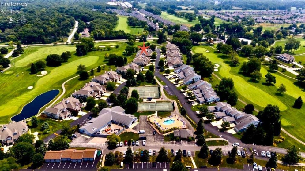 4511 Harbors Edge, Port Clinton, 43452, 4 Bedrooms Bedrooms, ,3 BathroomsBathrooms,Residential,For Sale,Harbors Edge,20262851