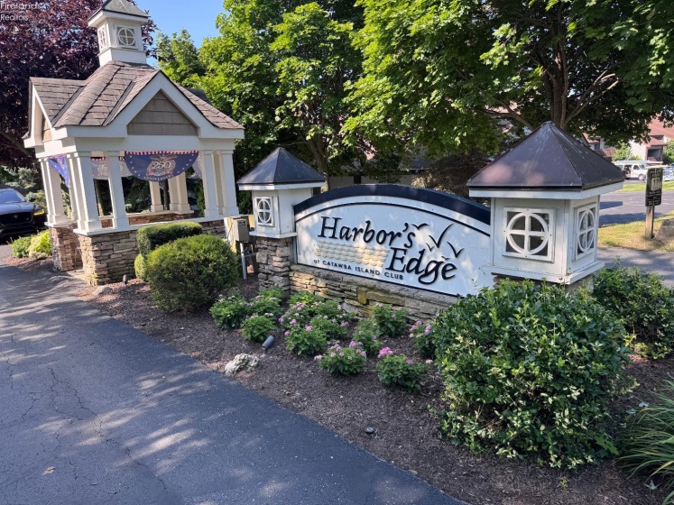 4511 Harbors Edge, Port Clinton, 43452, 4 Bedrooms Bedrooms, ,3 BathroomsBathrooms,Residential,For Sale,Harbors Edge,20262851