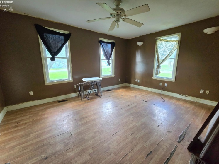 309 Ohio Avenue, Fremont, 43420, 3 Bedrooms Bedrooms, ,1 BathroomBathrooms,Residential,For Sale,Ohio,20262848