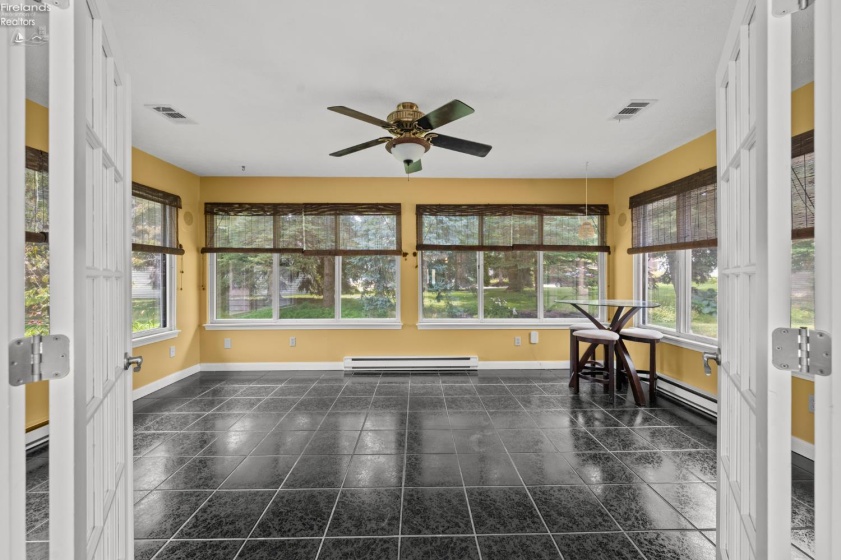 312 Lisa Ann Drive, Huron, 44839, 3 Bedrooms Bedrooms, ,2 BathroomsBathrooms,Residential,For Sale,Lisa Ann,20262855