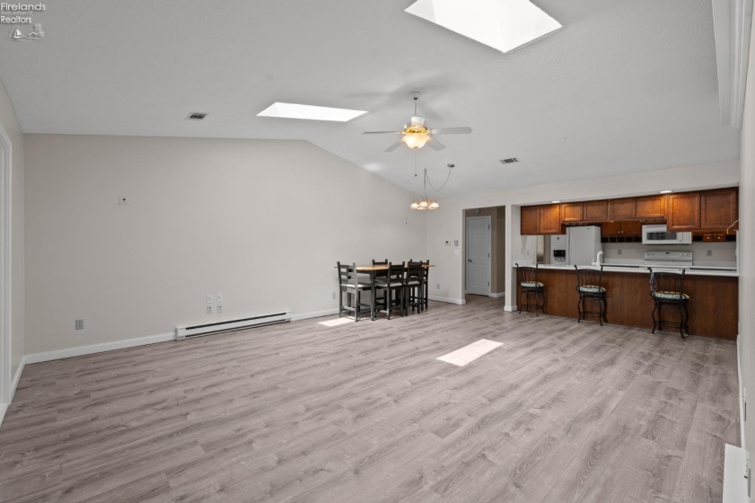 312 Lisa Ann Drive, Huron, 44839, 3 Bedrooms Bedrooms, ,2 BathroomsBathrooms,Residential,For Sale,Lisa Ann,20262855