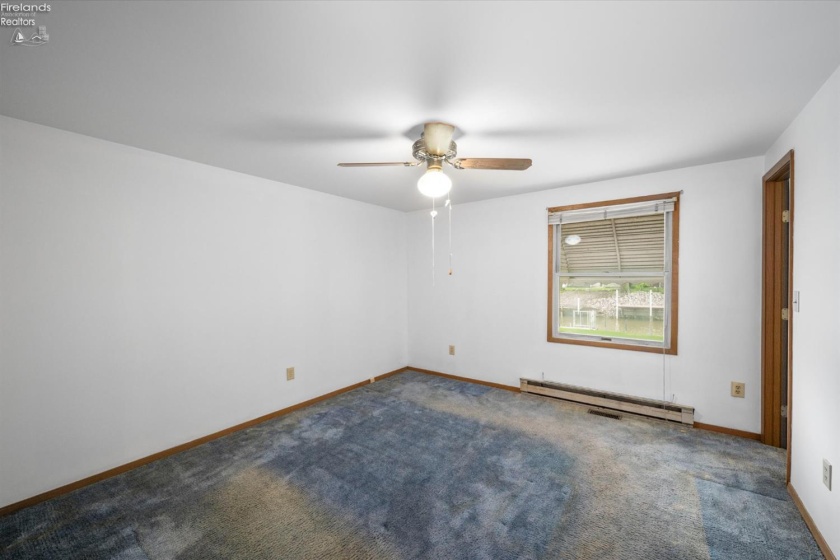 550 Tiffin Street, Port Clinton, 43452, 3 Bedrooms Bedrooms, ,1 BathroomBathrooms,Residential,For Sale,Tiffin,20262863