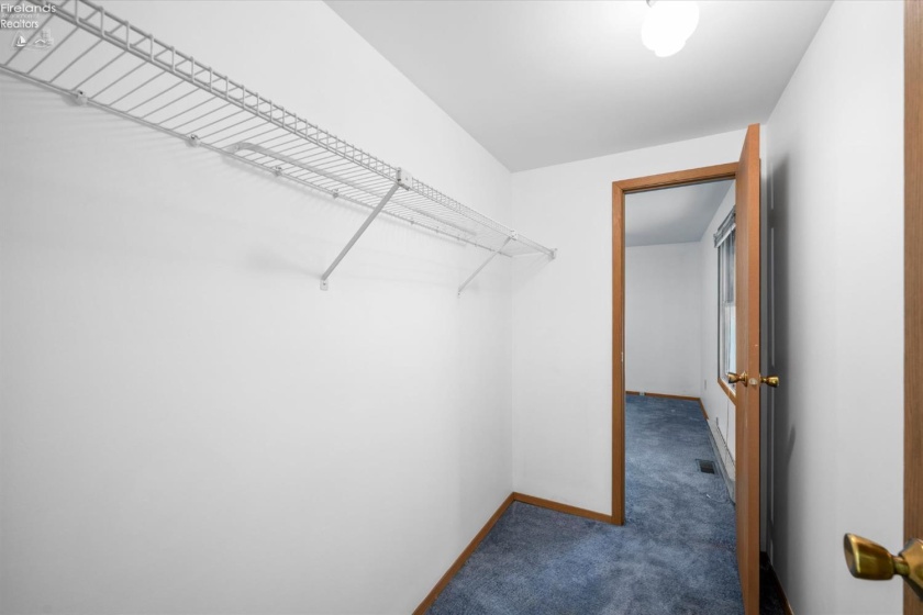 550 Tiffin Street, Port Clinton, 43452, 3 Bedrooms Bedrooms, ,1 BathroomBathrooms,Residential,For Sale,Tiffin,20262863