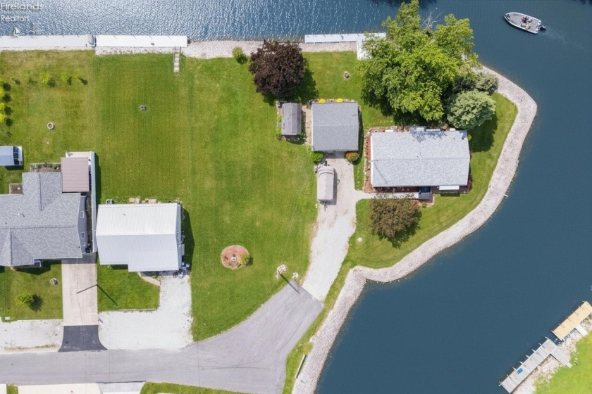 550 Tiffin Street, Port Clinton, 43452, 3 Bedrooms Bedrooms, ,1 BathroomBathrooms,Residential,For Sale,Tiffin,20262863