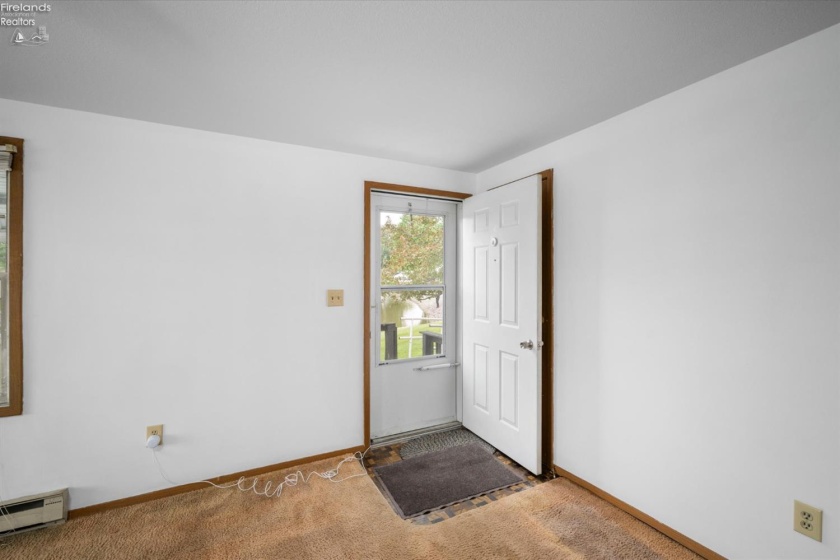 550 Tiffin Street, Port Clinton, 43452, 3 Bedrooms Bedrooms, ,1 BathroomBathrooms,Residential,For Sale,Tiffin,20262863